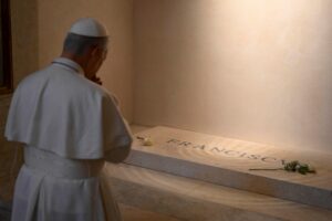 2025-05-10t183846z-1649872220-rc25fea7k0wc-rtrmadp-3-pope-leo.jpg