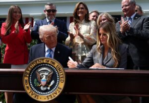 2025-05-19t193840z-1667634150-rc27leab945w-rtrmadp-3-usa-trump.jpg
